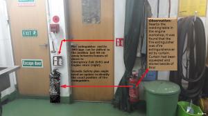 Observation regarding the position of a fire extinguisher. 